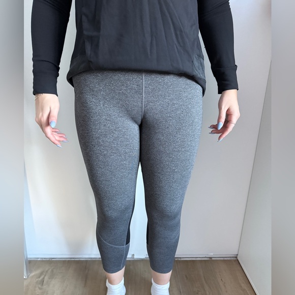 Lululemon Gray Cropped Leggings - Picture 1 of 2